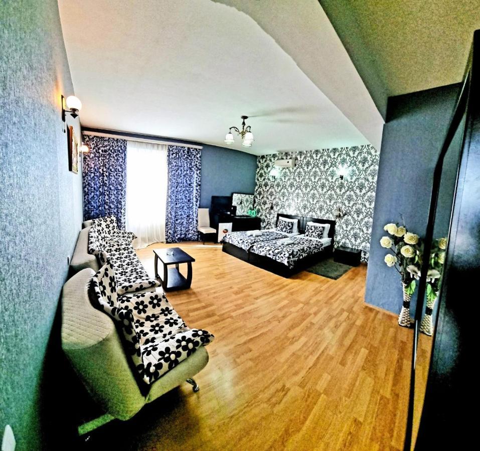 Qeroli Old Town Hotel Tbilisi Buitenkant foto