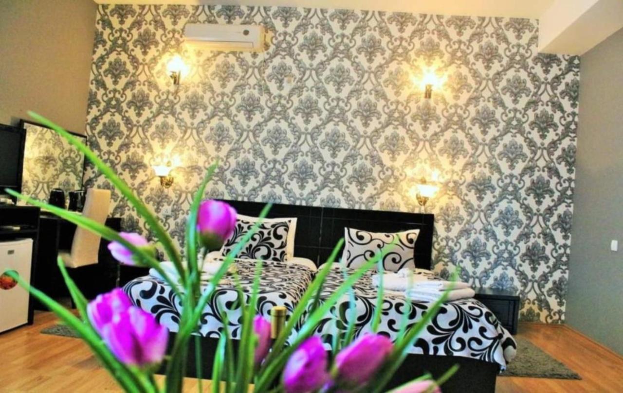 Qeroli Old Town Hotel Tbilisi Buitenkant foto