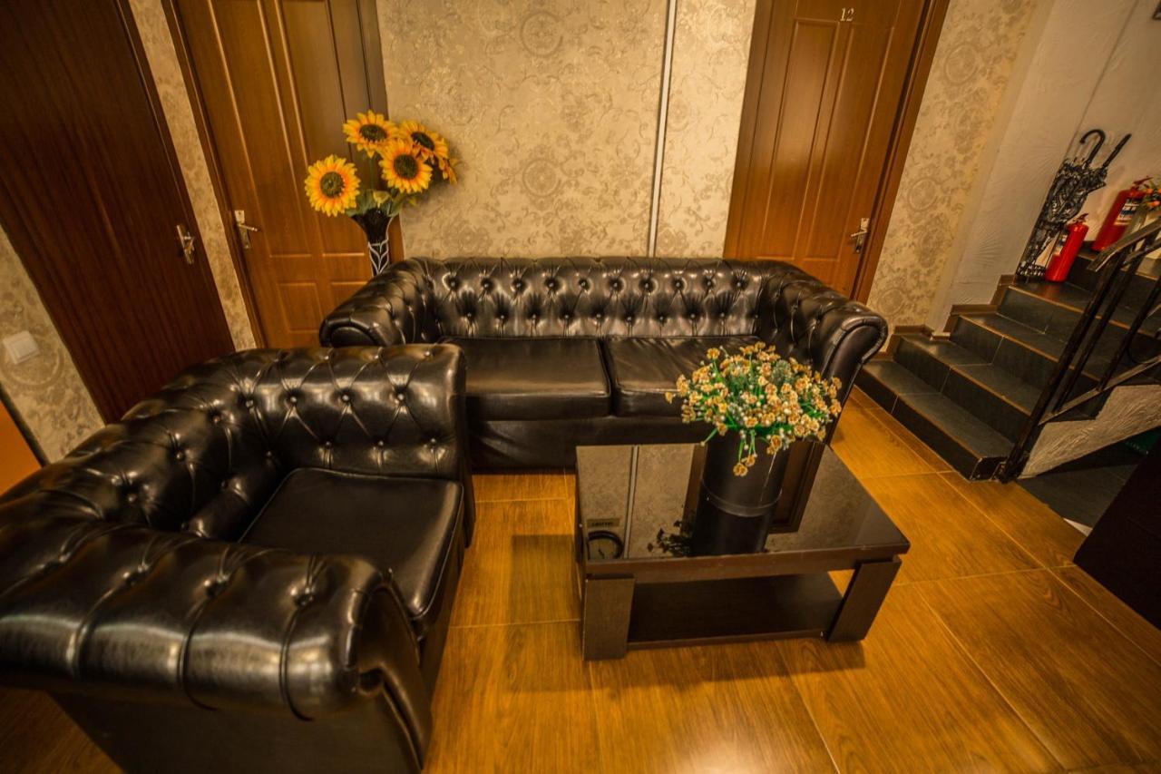 Qeroli Old Town Hotel Tbilisi Buitenkant foto